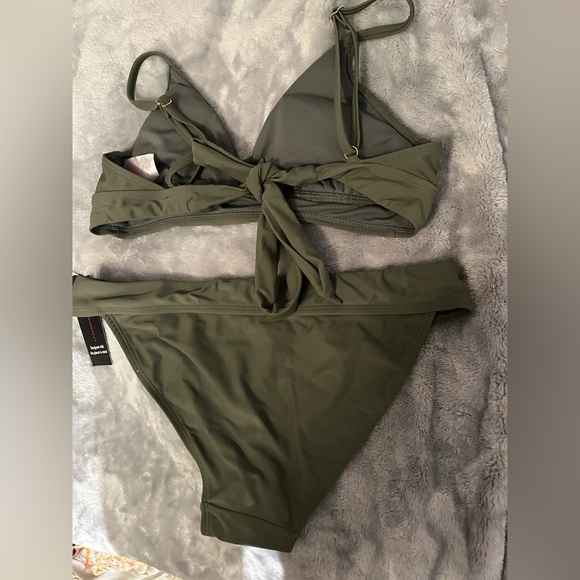 Target brand bikini never worn - Picture 2 of 2